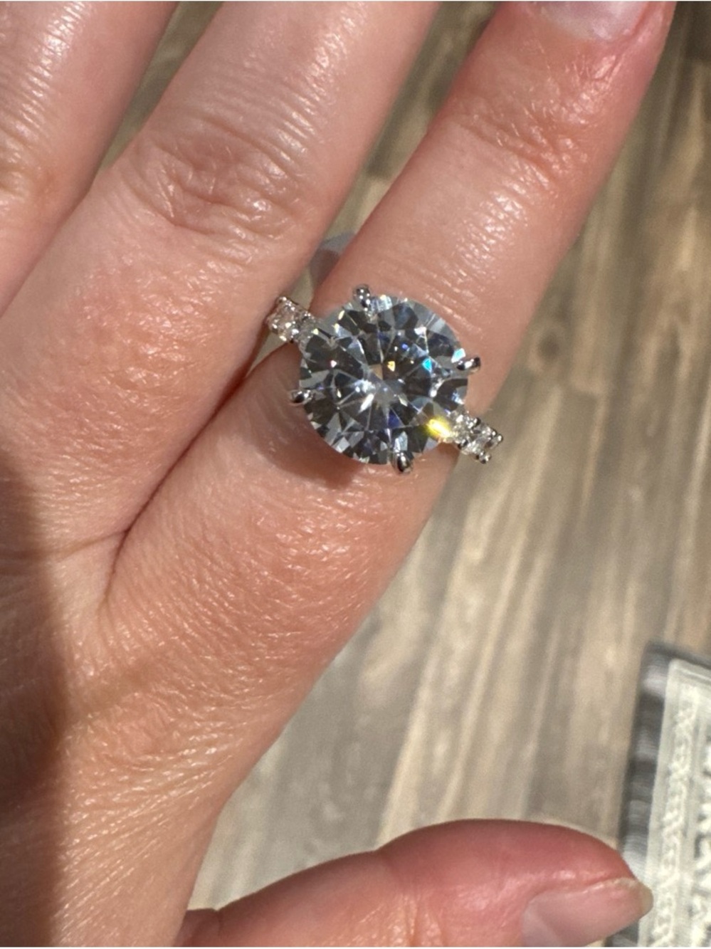 Round-Cut Solitaire Moissanite - Diamond Engagement Ring with Eternity Band